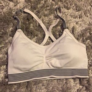 sports bra